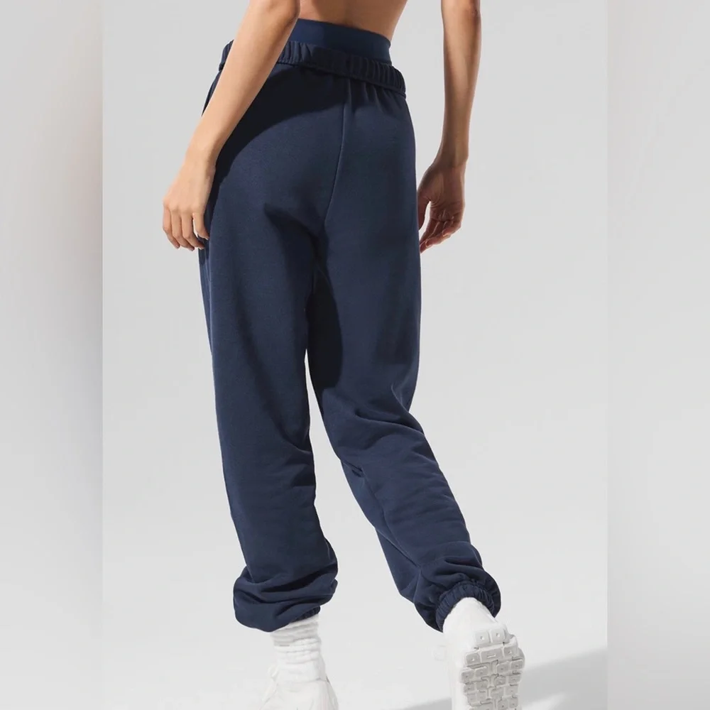 Alo Accolade Sweatpant, Navy, Size M - Picture 3 of 6